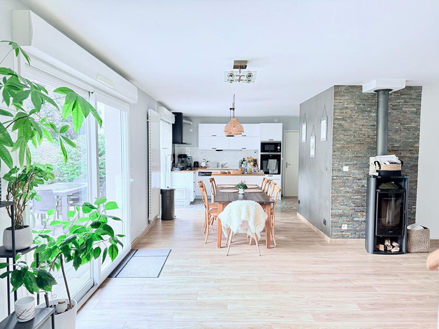 Maison ANGERS (49100) 6 pièces 160.00 m²