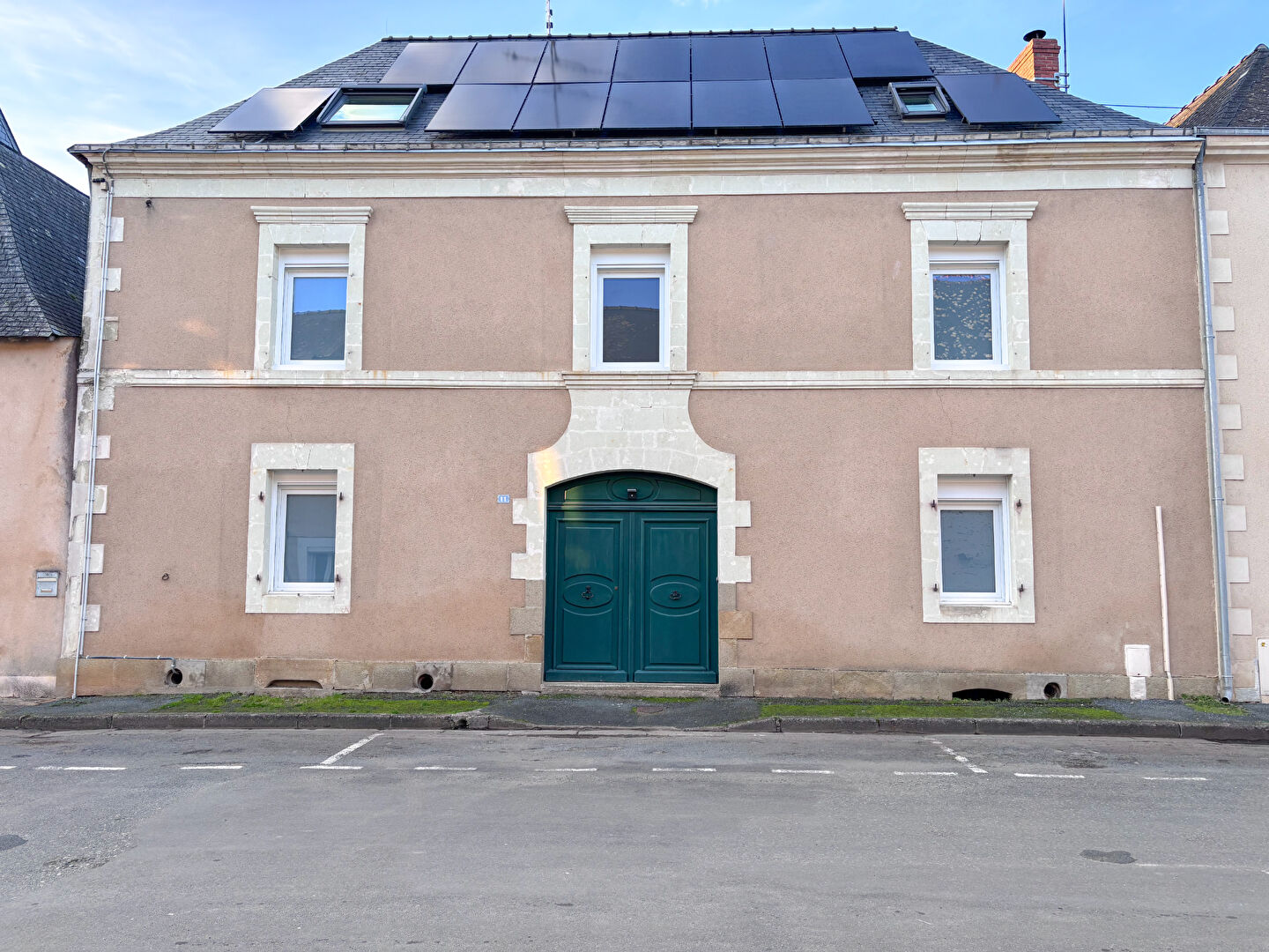 Maison MENIL (53200) 6 pi&egrave;ces 186.00 m&sup2;