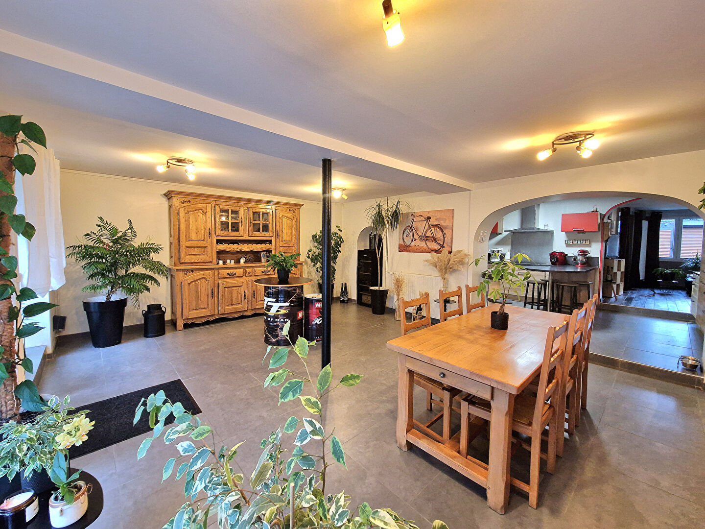 Maison CHATEAUNEUF SUR SARTHE (49330) 7 pi&egrave;ces 173.00 m&sup2;