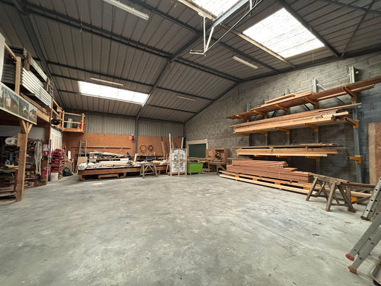 Local d'activit&eacute; CHALONNES SUR LOIRE (49290) 276.00 m&sup2;