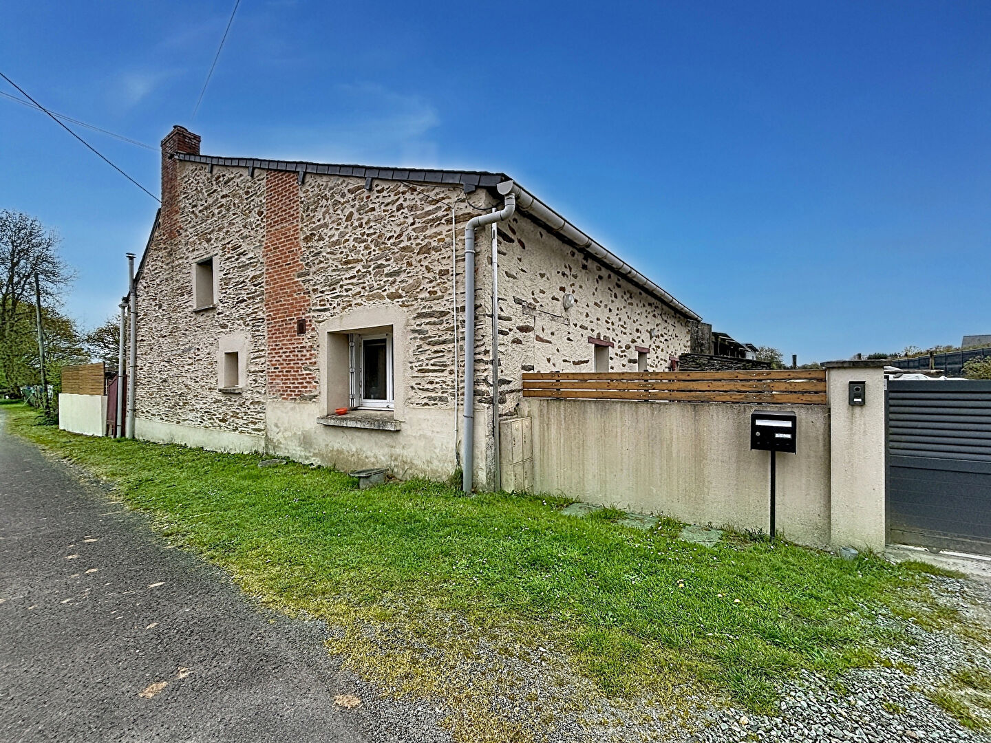 Maison ANGRIE (49440) 7 pi&egrave;ces 147.00 m&sup2;