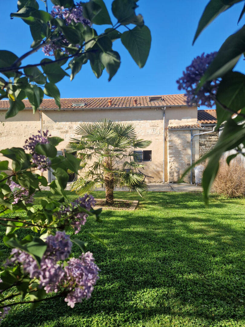 Maison DOUE EN ANJOU (49700) 4 pi&egrave;ces 126.00 m&sup2;