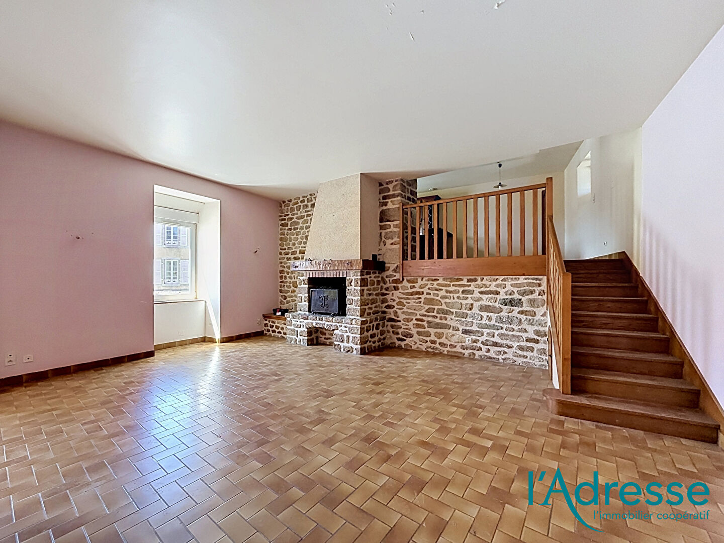Immeuble MAYENNE (53100) 23 pi&egrave;ces 200.00 m&sup2;