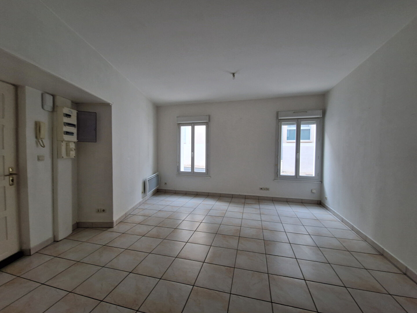 Appartement DOUE EN ANJOU (49700) 3 pi&egrave;ces 65.00 m&sup2;
