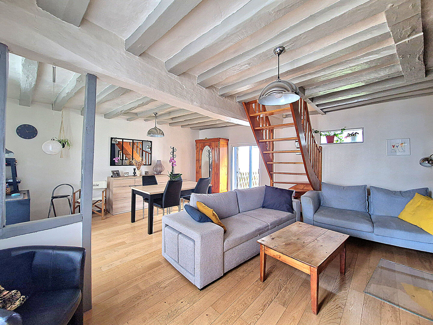 Maison CHATEAUNEUF SUR SARTHE (49330) 6 pi&egrave;ces 90.00 m&sup2;