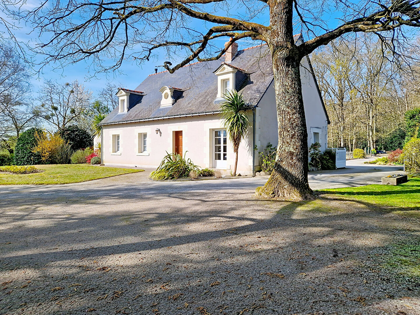Maison LOIRE AUTHION (49140) 9 pi&egrave;ces 170.00 m&sup2;