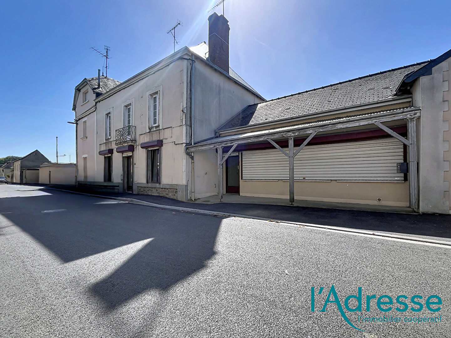 Maison MONTJEAN (53320) 8 pi&egrave;ces 183.00 m&sup2;