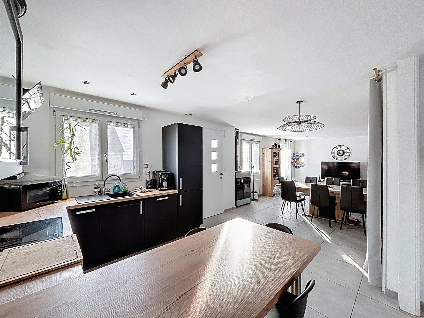 Maison SAINTE SUZANNE ET CHAMMES (53270) 6 pi&egrave;ces 120.00 m&sup2;