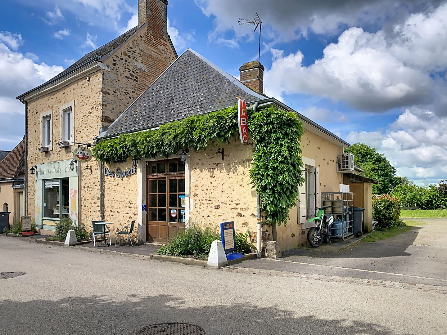 Maison AIGNE (72650) 9 pi&egrave;ces 198.00 m&sup2;