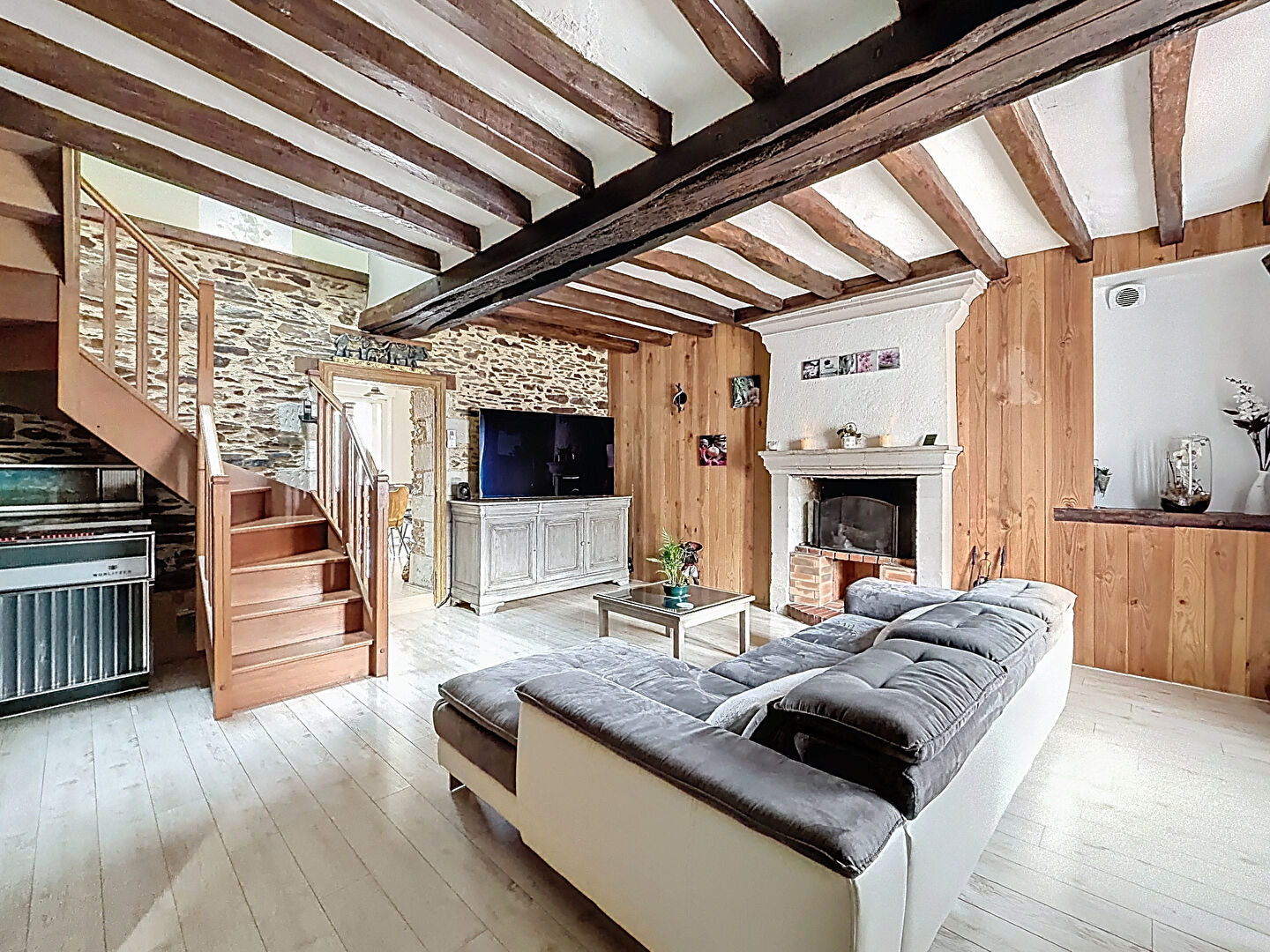 Maison ECOUFLANT (49000) 5 pi&egrave;ces 151.00 m&sup2;