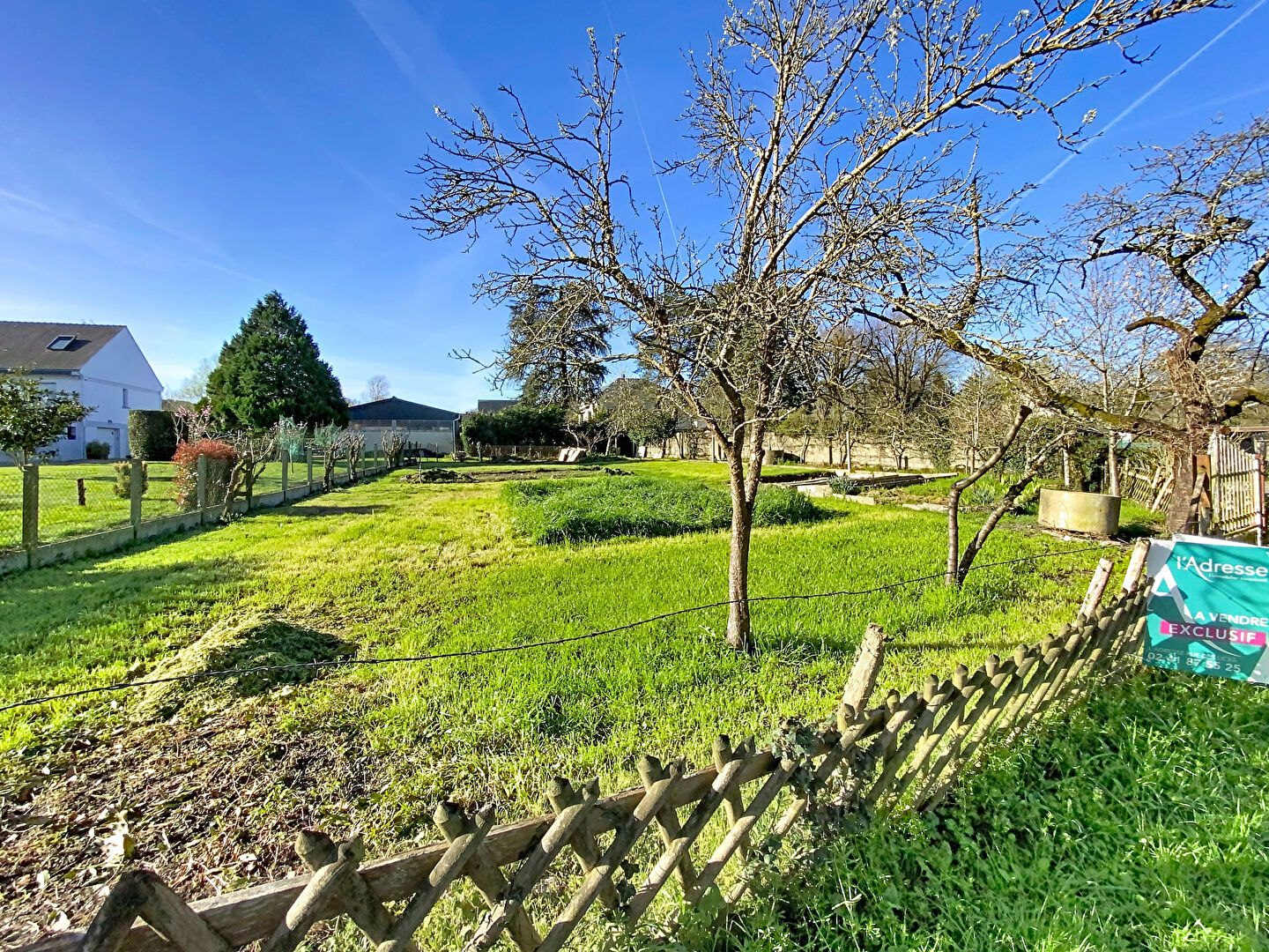 Terrain BOUCHEMAINE (49080) 385.00 m&sup2;