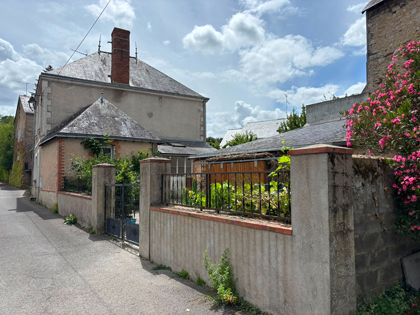 Maison CHAUDEFONDS SUR LAYON (49290) 5 pi&egrave;ces 109.00 m&sup2;