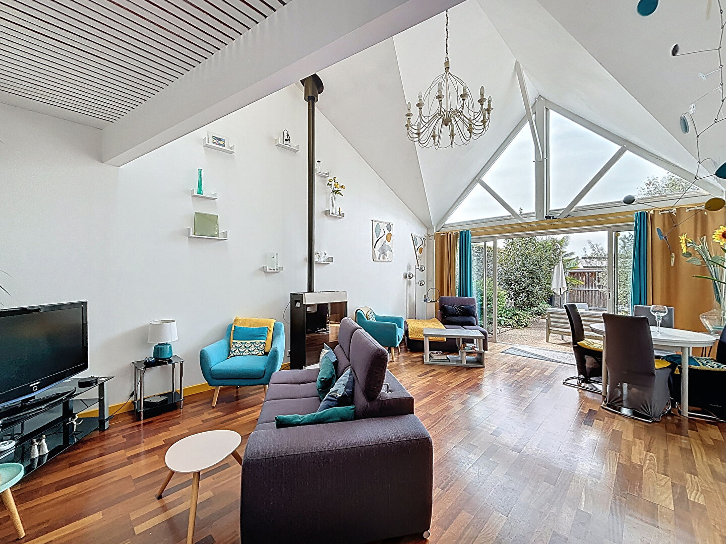 Maison CHATEAU GONTIER SUR MAYENNE (53200) 8 pi&egrave;ces 233.00 m&sup2;