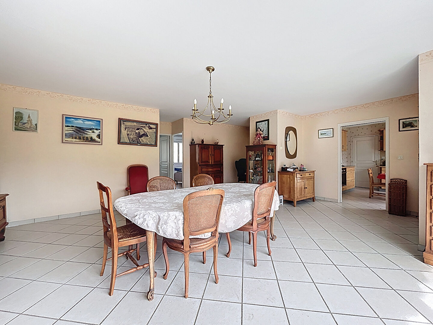 Maison ANGERS (49000) 5 pi&egrave;ces 100.00 m&sup2;