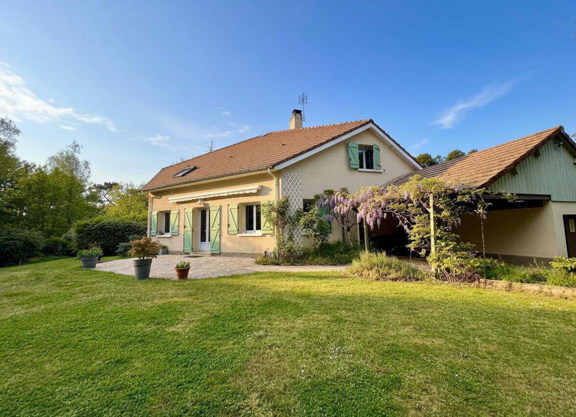 Maison BRETTE LES PINS (72250) 7 pi&egrave;ces 185.00 m&sup2;
