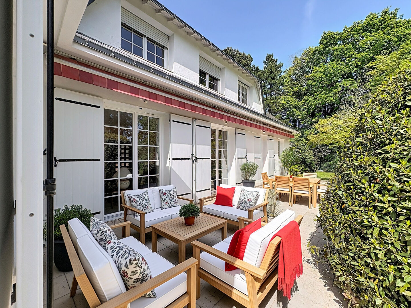 Maison CARQUEFOU (44470) 6 pi&egrave;ces 230.00 m&sup2;