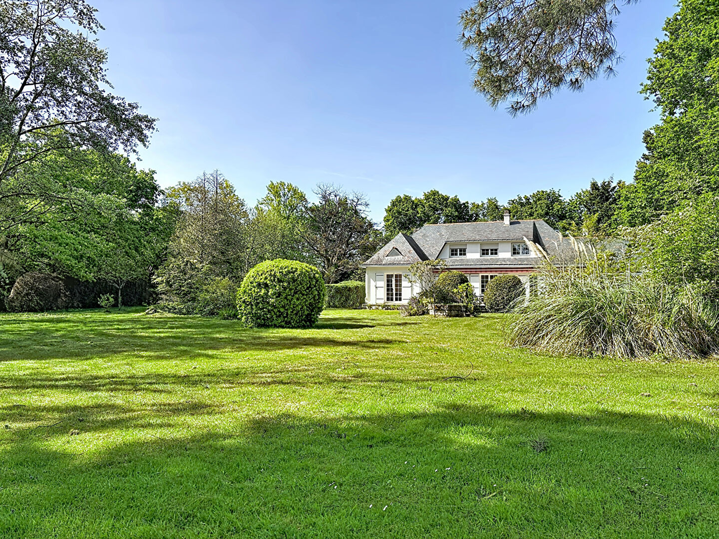 Maison CARQUEFOU (44470) 6 pi&egrave;ces 230.00 m&sup2;