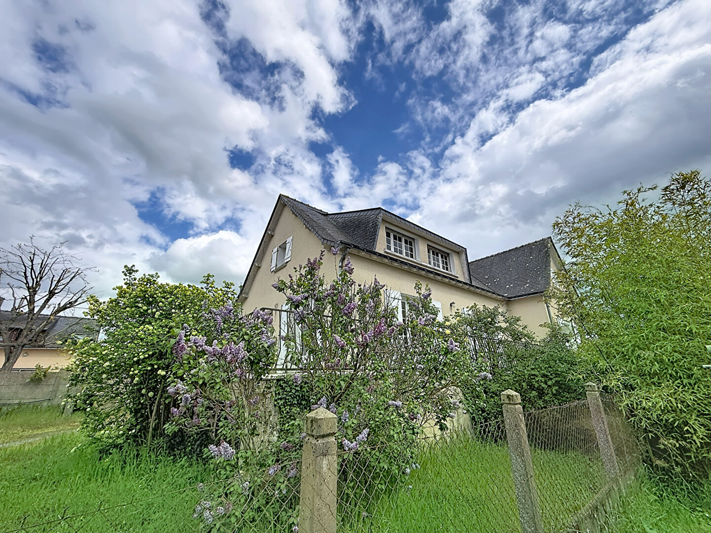 Maison BRIOLLAY (49125) 6 pi&egrave;ces 153.00 m&sup2;