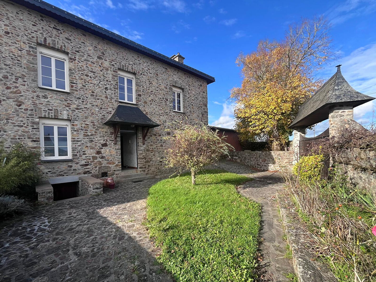 Maison LE GENEST SAINT ISLE (53940) 5 pi&egrave;ces 149.81 m&sup2;