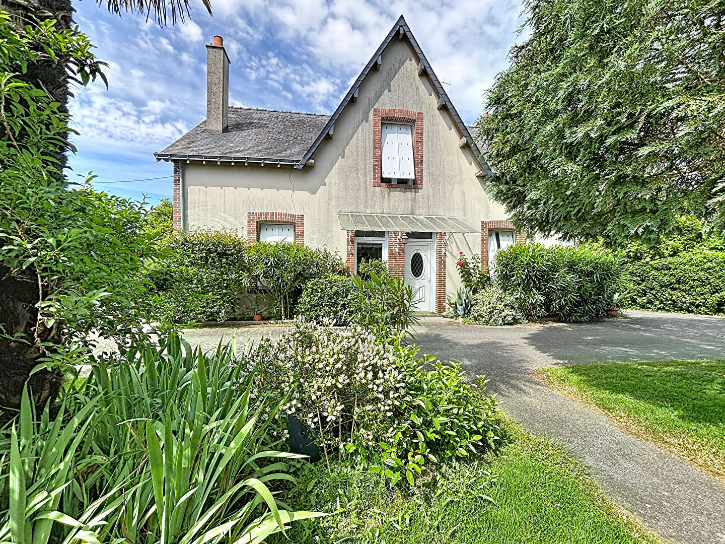 Maison SEGRE (49500) 8 pi&egrave;ces 174.00 m&sup2;