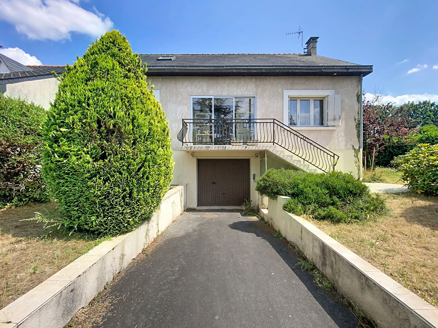 Maison SAINT JEAN DE LINIERES (49070) 5 pi&egrave;ces 131.00 m&sup2;