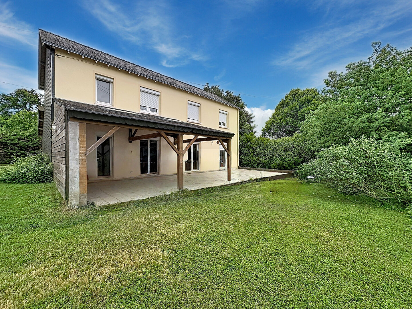 Maison JOUE SUR ERDRE (44440) 5 pi&egrave;ces 170.00 m&sup2;