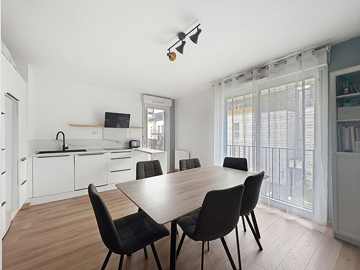 Appartement NANTES (44000) 3 pi&egrave;ces 64.00 m&sup2;