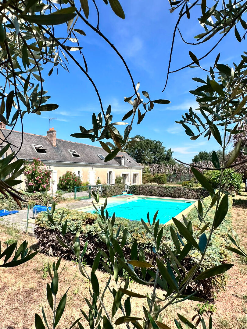 Maison SOULAIRE ET BOURG (49460) 5 pi&egrave;ces 214.00 m&sup2;