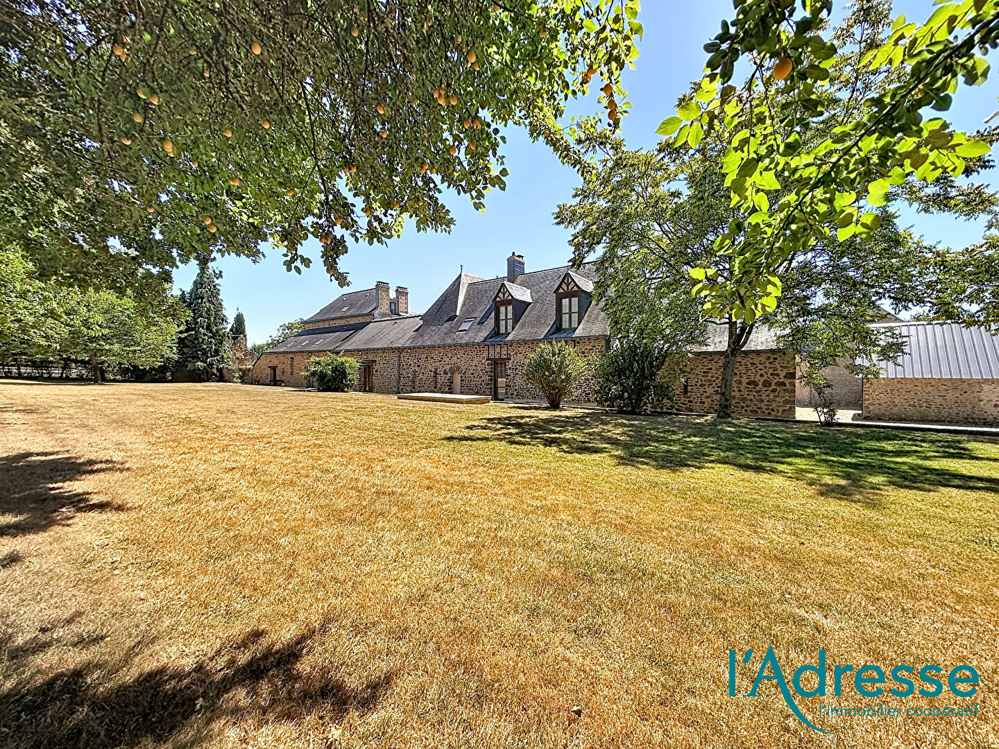 Maison CHANGE (53810) 11 pi&egrave;ces 335.00 m&sup2;