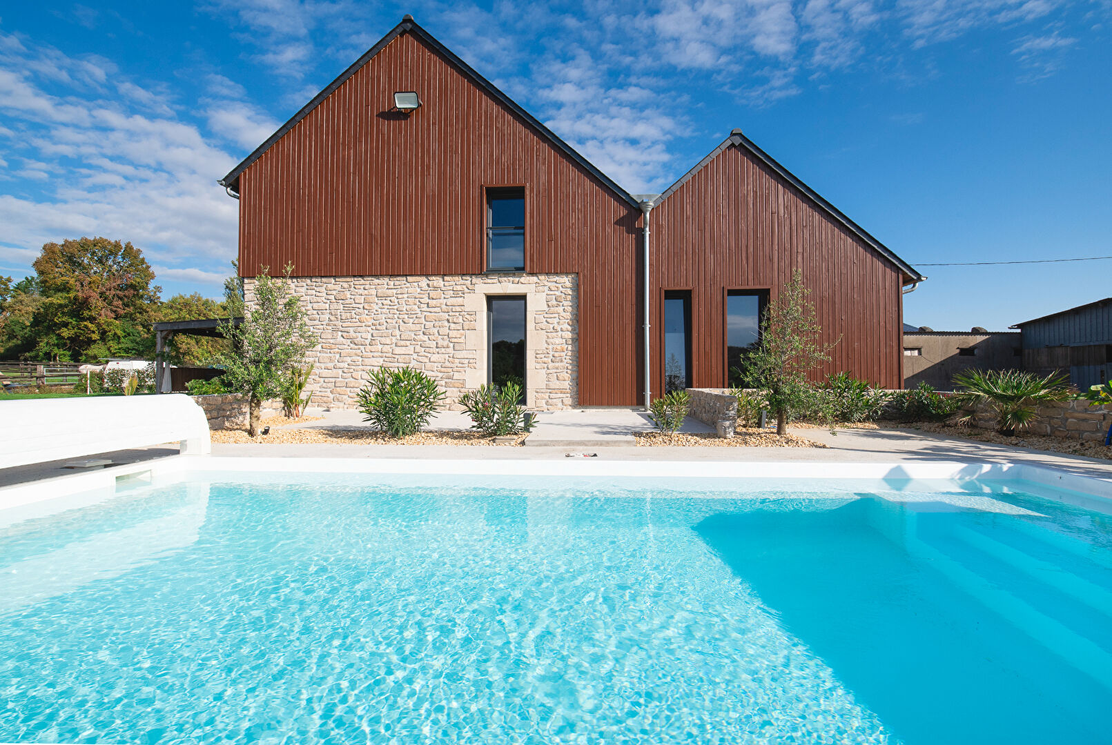 Maison SAINT OUEN DES TOITS (53410) 19 pi&egrave;ces 335.00 m&sup2;