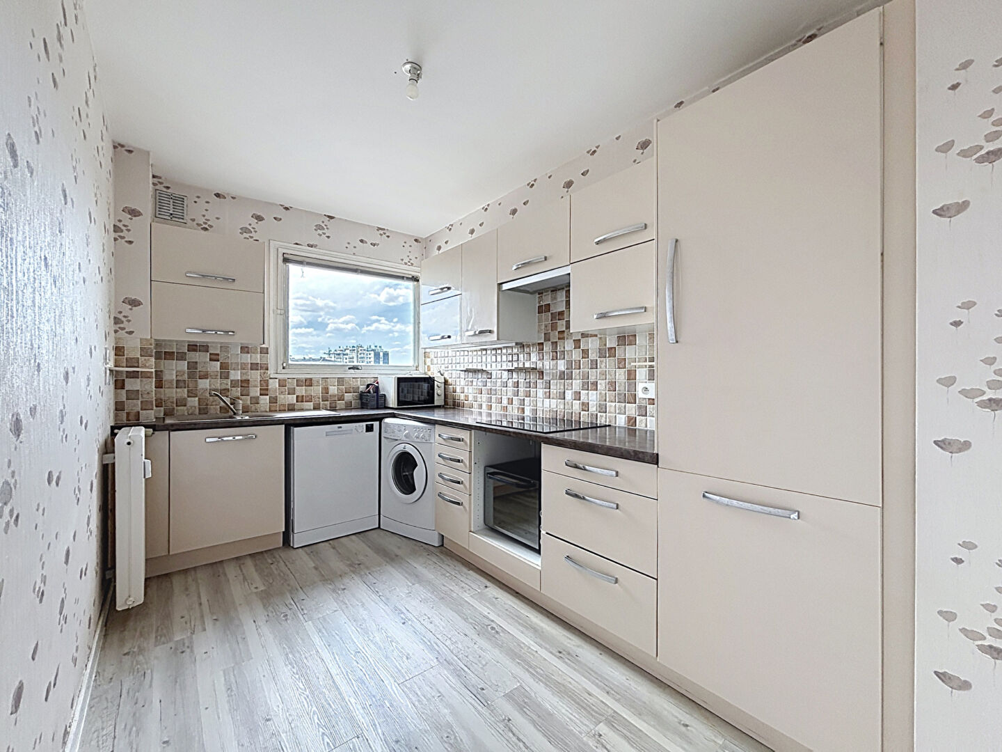 Appartement ANGERS (49100) 4 pi&egrave;ces 76.00 m&sup2;