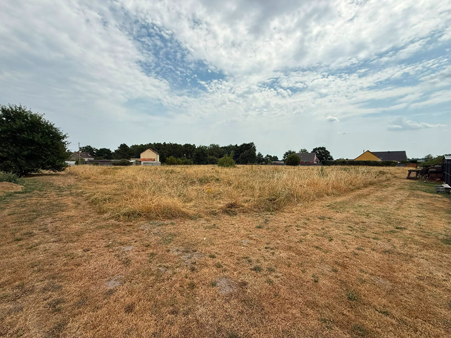 Terrain LA SUZE SUR SARTHE (72210) 7237.00 m&sup2;