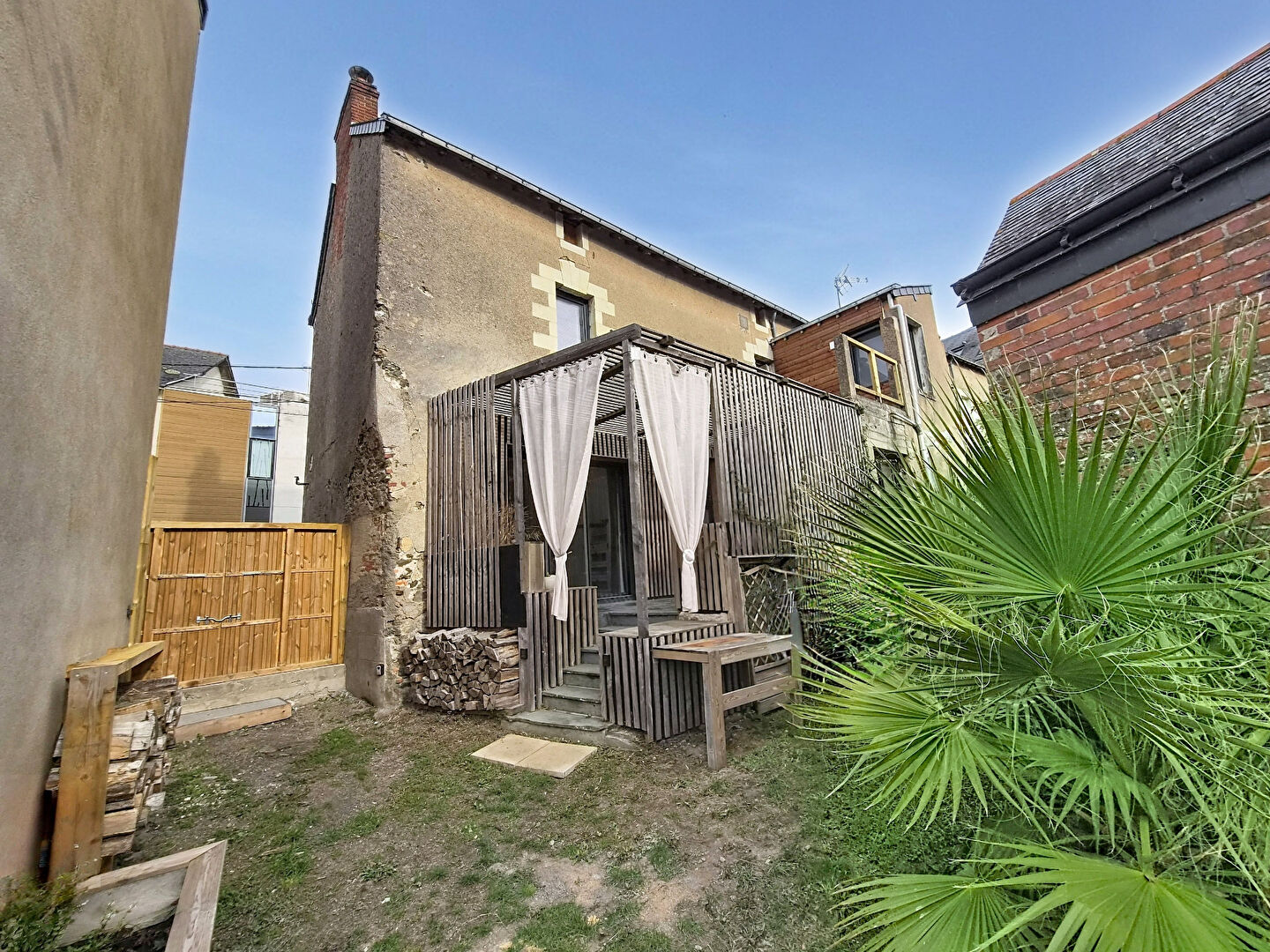 Maison MAUGES SUR LOIRE (49620) 8 pi&egrave;ces 152.00 m&sup2;