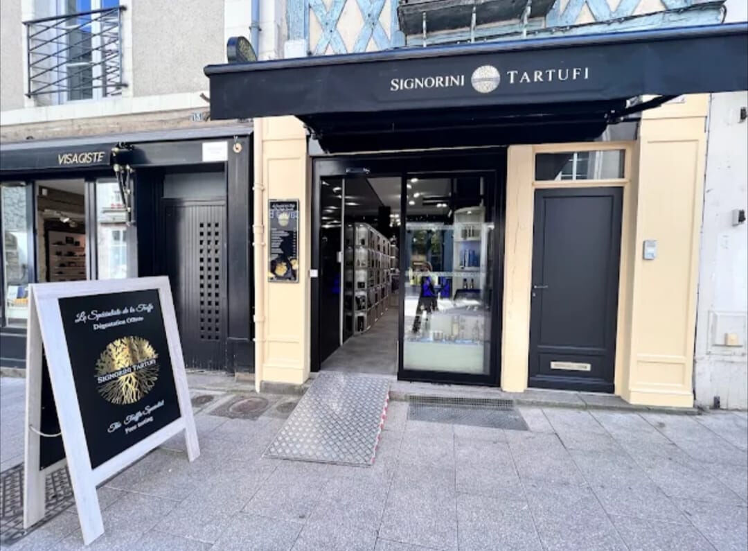 Local commercial ANGERS (49100) 34.50 m&sup2;