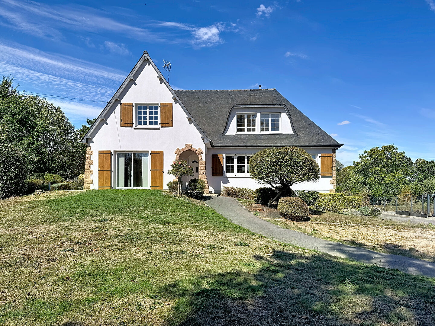 Maison SAINT PIERRE LA COUR (53410) 6 pi&egrave;ces 140.69 m&sup2;