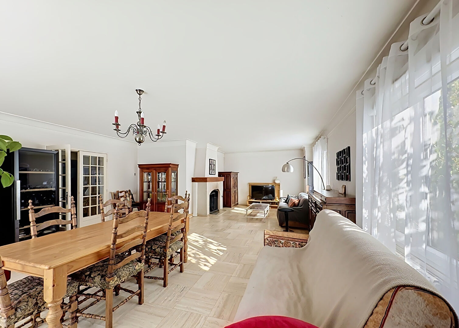 Maison BAUGE EN ANJOU (49150) 8 pi&egrave;ces 170.00 m&sup2;
