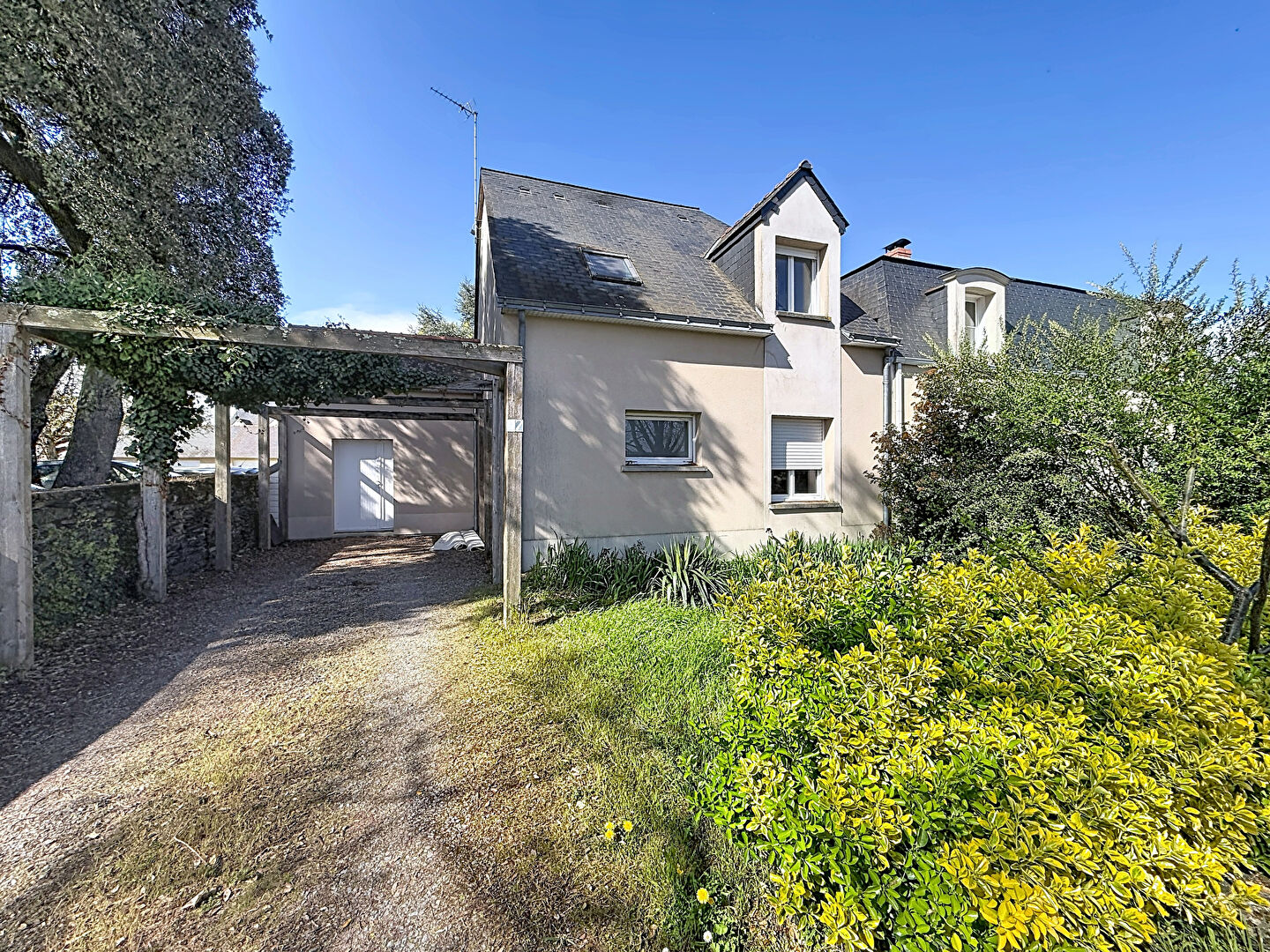 Maison LES PONTS DE CE (49130) 4 pi&egrave;ces 95.61 m&sup2;