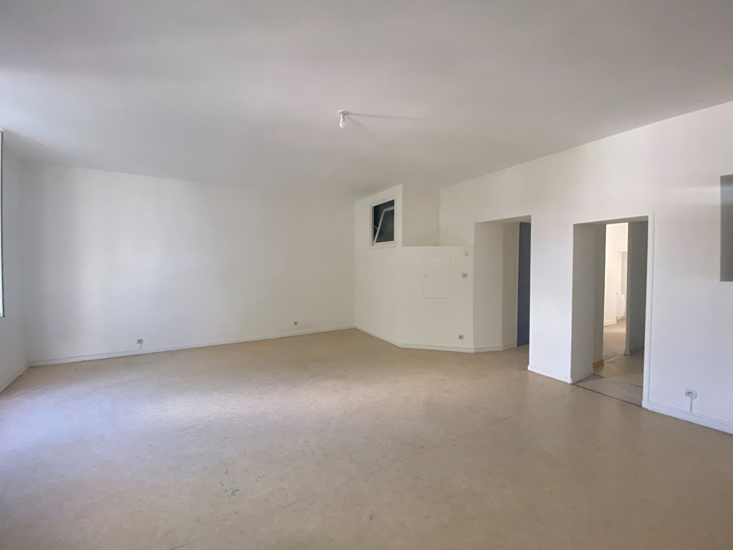 Appartement BEAUFORT EN ANJOU (49250) 2 pi&egrave;ces 65.00 m&sup2;