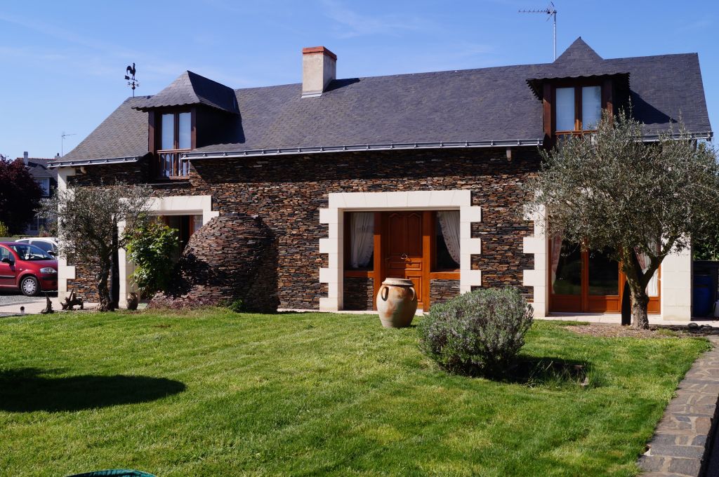 Maison LES GARENNES SUR LOIRE (49610) 5 pi&egrave;ces 115.00 m&sup2;