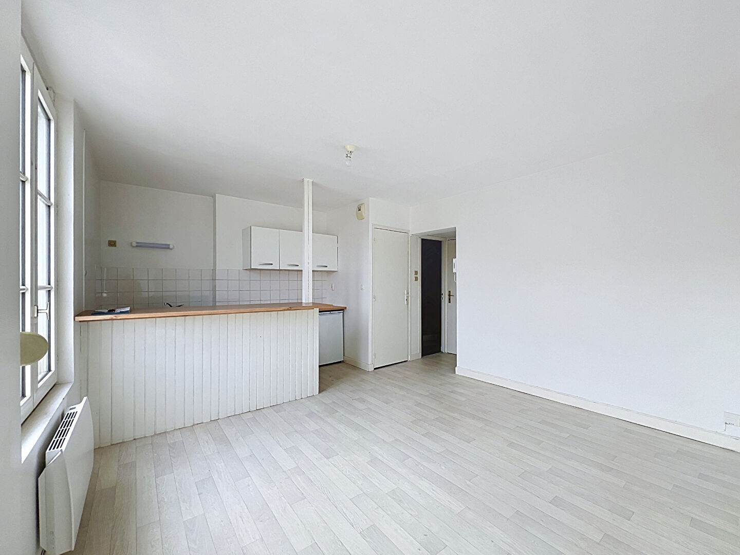 Appartement ANGERS (49100) 2 pi&egrave;ces 30.48 m&sup2;