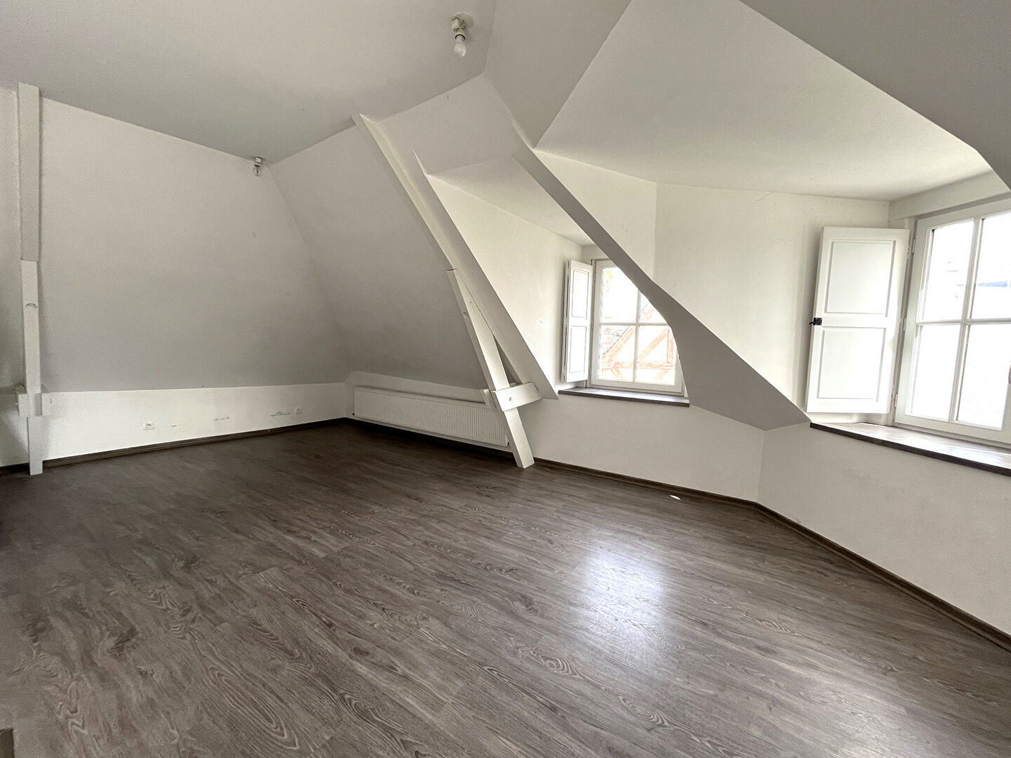 Appartement CHATEAU GONTIER (53200) 1 pi&egrave;ce 17.00 m&sup2;