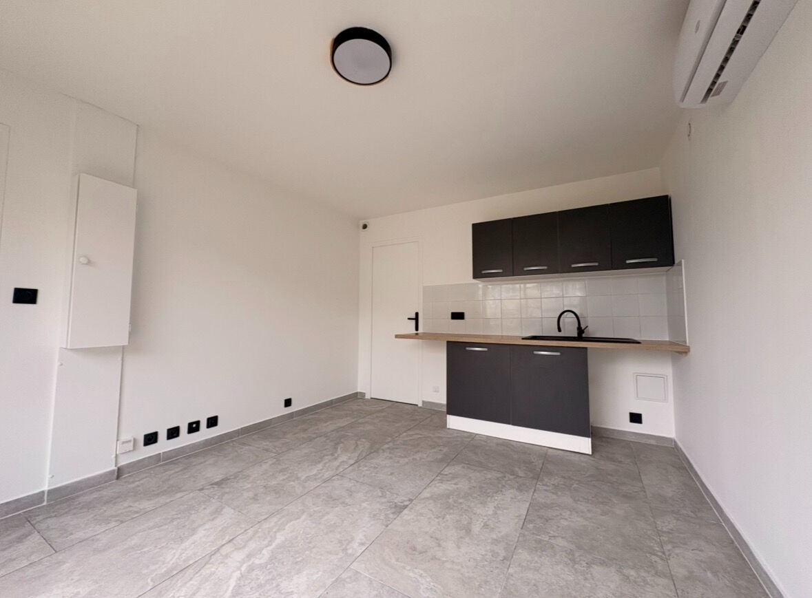 Menucourt (95) Exclusif 695 € / mois cc Appartement 2 pièces , 1 chambre 26.02 m² Avec terrasse Voir le bien