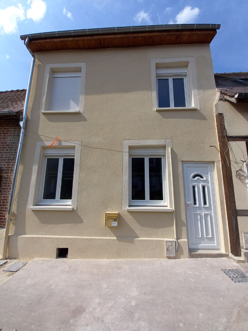 Maison de ville ETREPAGNY (27150) 3 pièces 55.00 m²