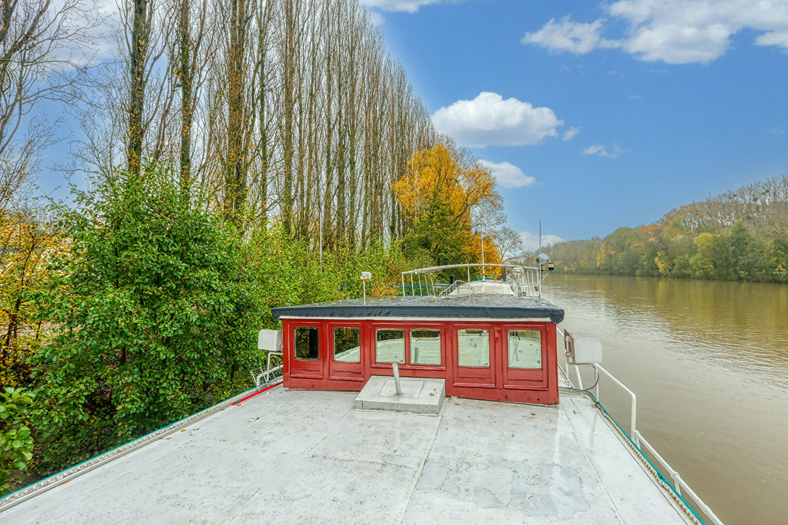 Péniche AUVERS SUR OISE (95430) 8 pièces 180.00 m²
