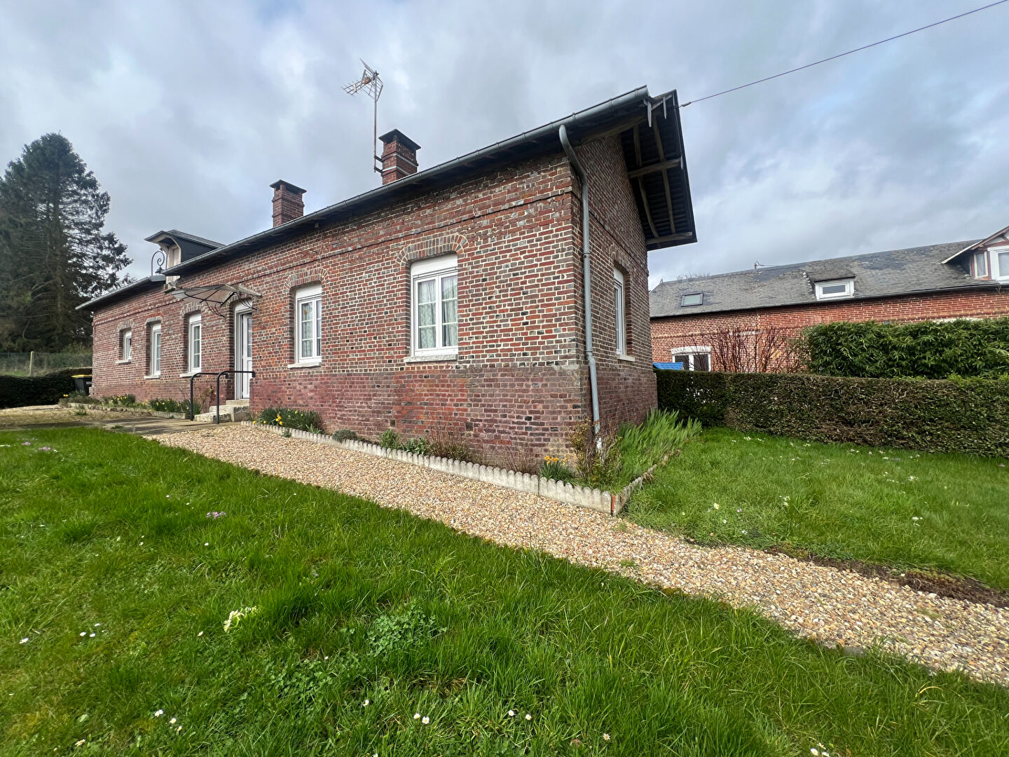 Maison LYONS LA FORET (27480) 2 pièces 60.00 m²