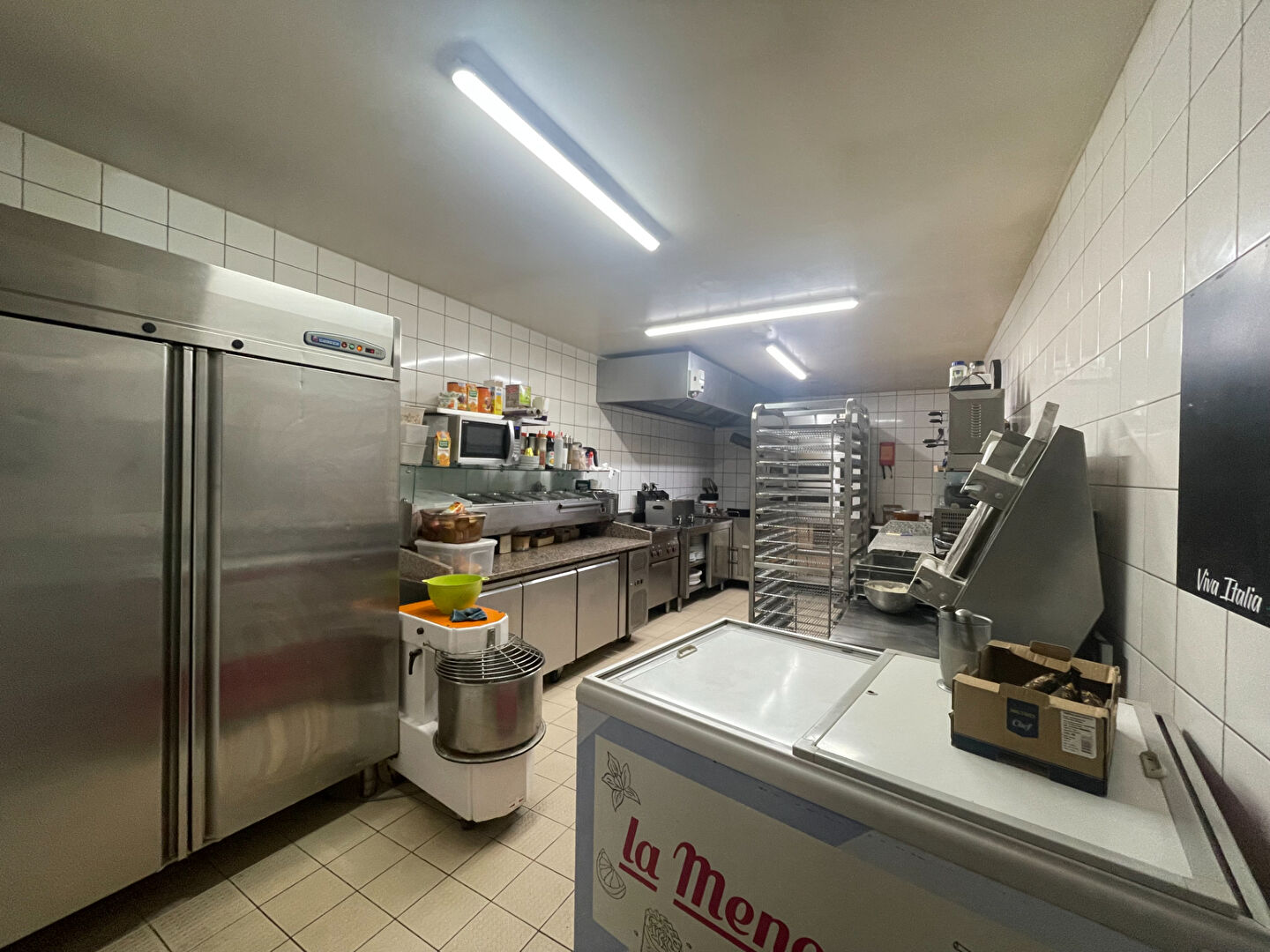 Fonds de commerce GISORS (27140) 150.00 m&sup2;