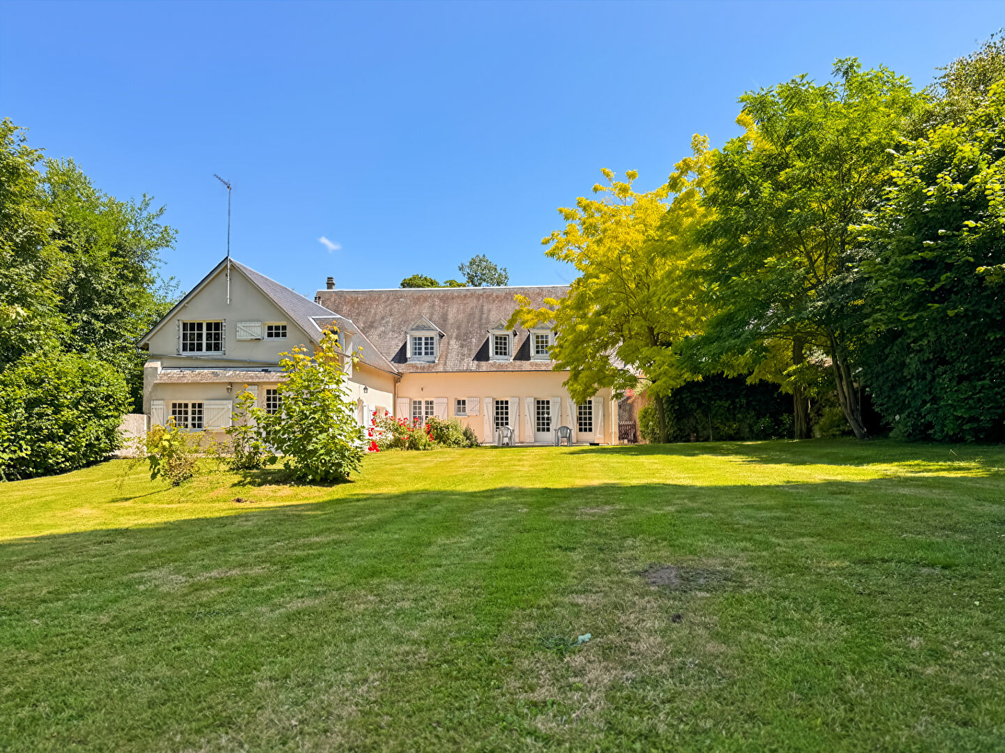 Maison GISORS (27140) 8 pièces 220.00 m²