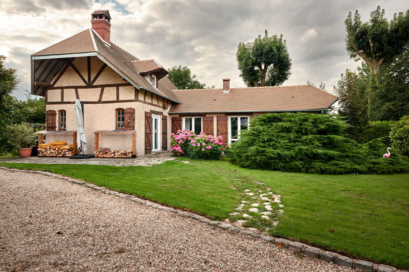 Maison ETREPAGNY (27150) 9 pi&egrave;ces 170.00 m&sup2;