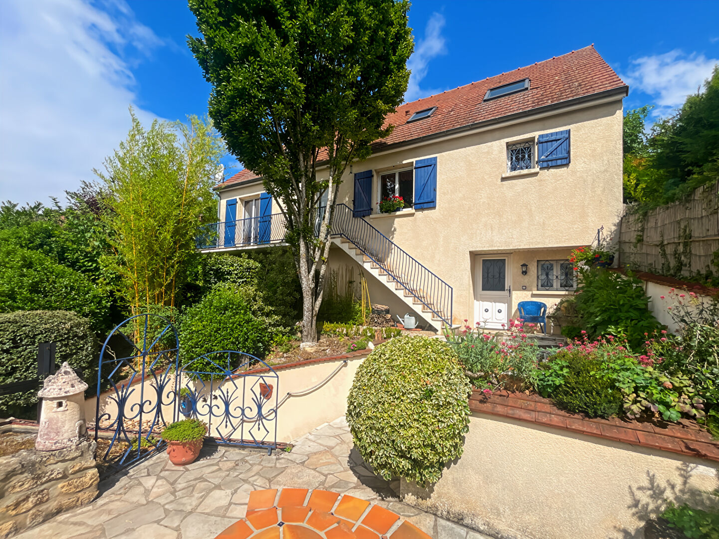 Maison GAILLON SUR MONTCIENT (78250) 5 pièces 131.00 m²