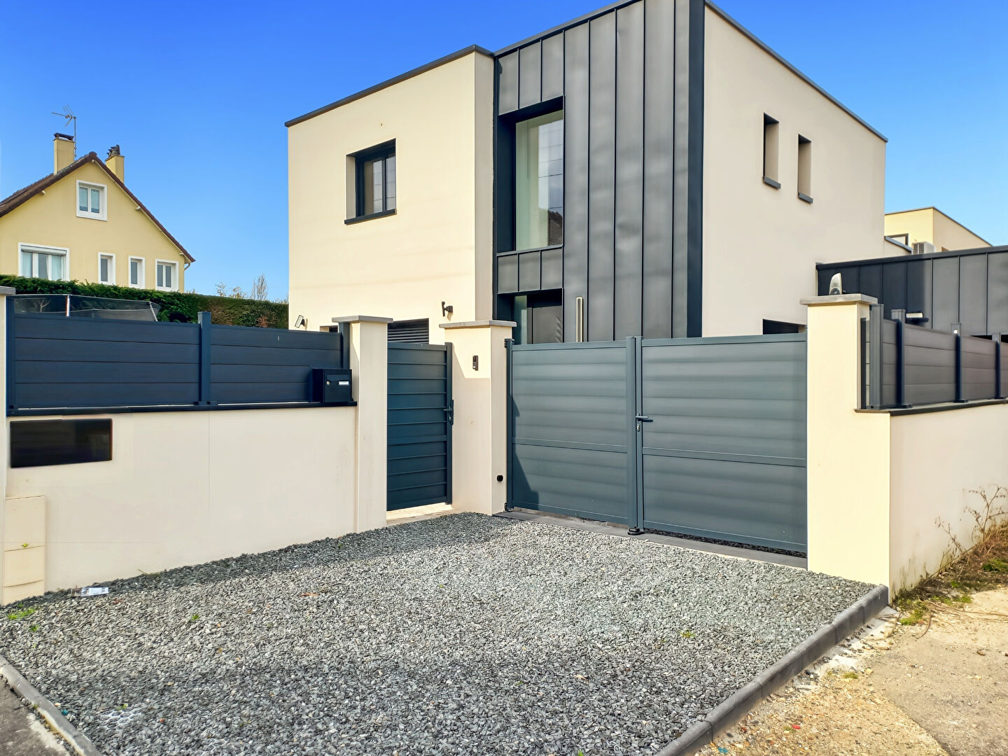 Maison SAINT ETIENNE DU ROUVRAY (76800) 5 pi&egrave;ces 134.00 m&sup2;